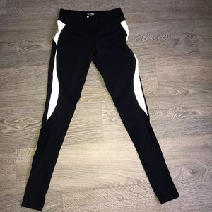 TITIKA Reflective Eclipse Legging